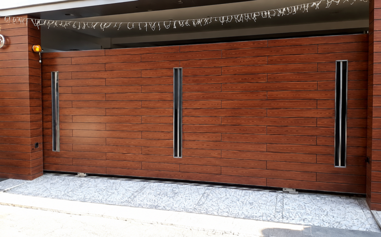 Sliding Gate