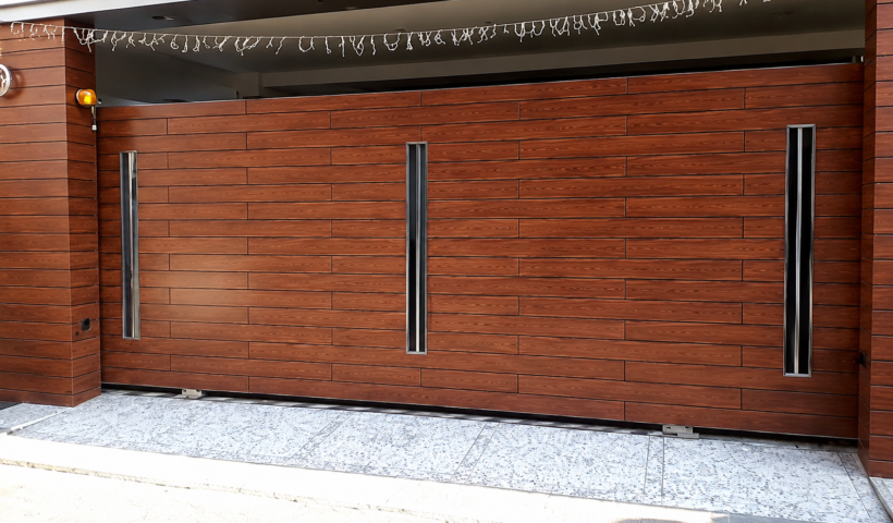sliding gate